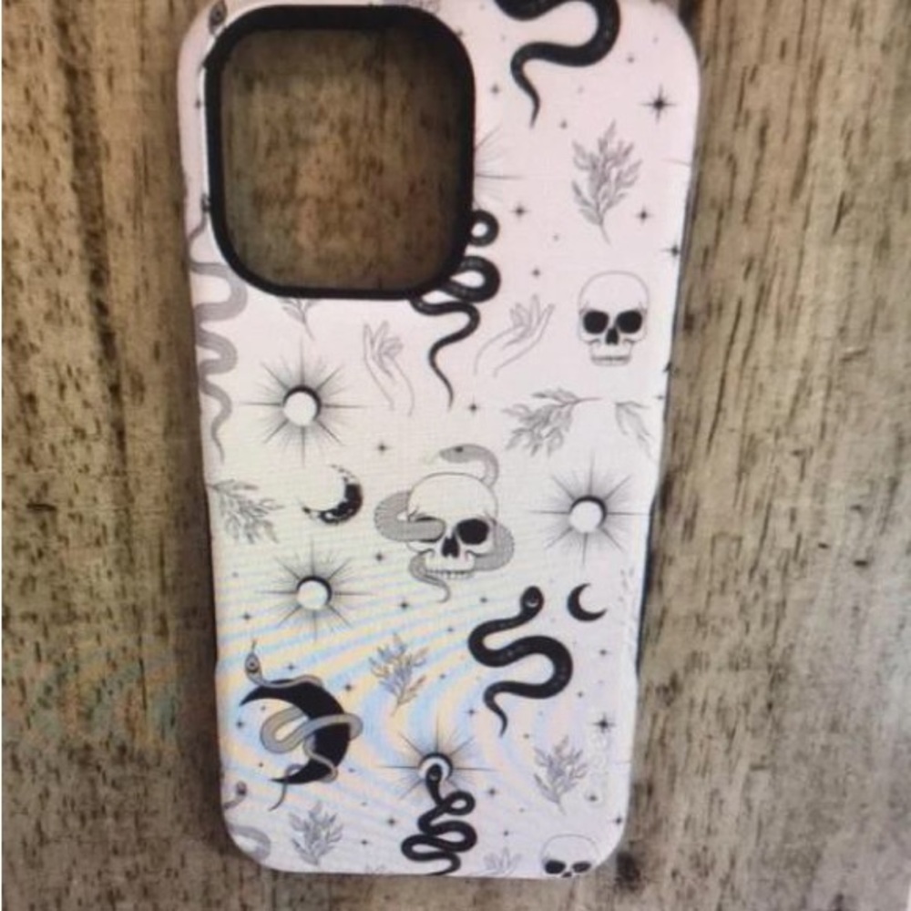 Stylish White Phone Case with Skull and Snake Design